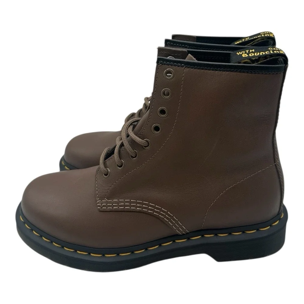 Dr Martens Boots Size Mens 8 Womens 9 Brown‎ Leather Combat Lace Up Doc 32025